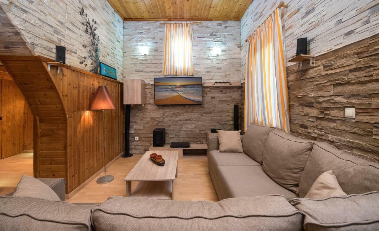 Ferienwohnung Sioutis House Soroni Exterior foto